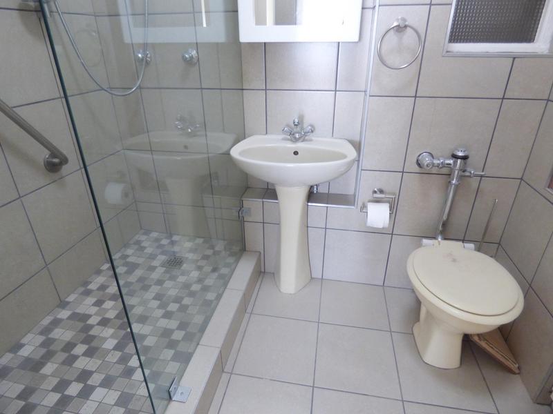 1 Bedroom Property for Sale in Mouille Point Western Cape